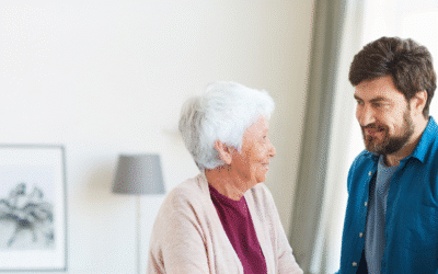 Comment aider une personne âgée à rester chez elle ?